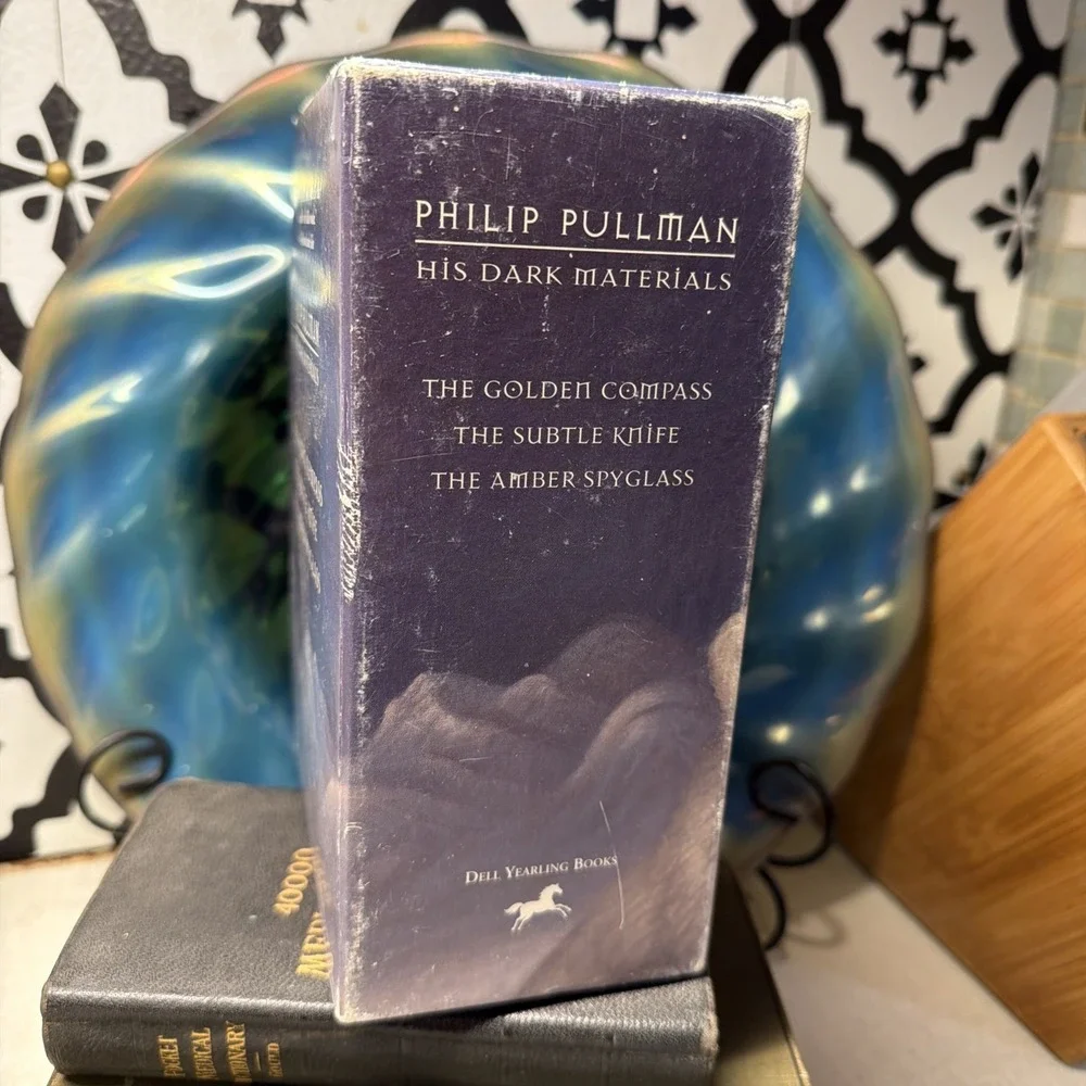 His Dark Materials Boxed Set Philip Pullman - The Golden Compass